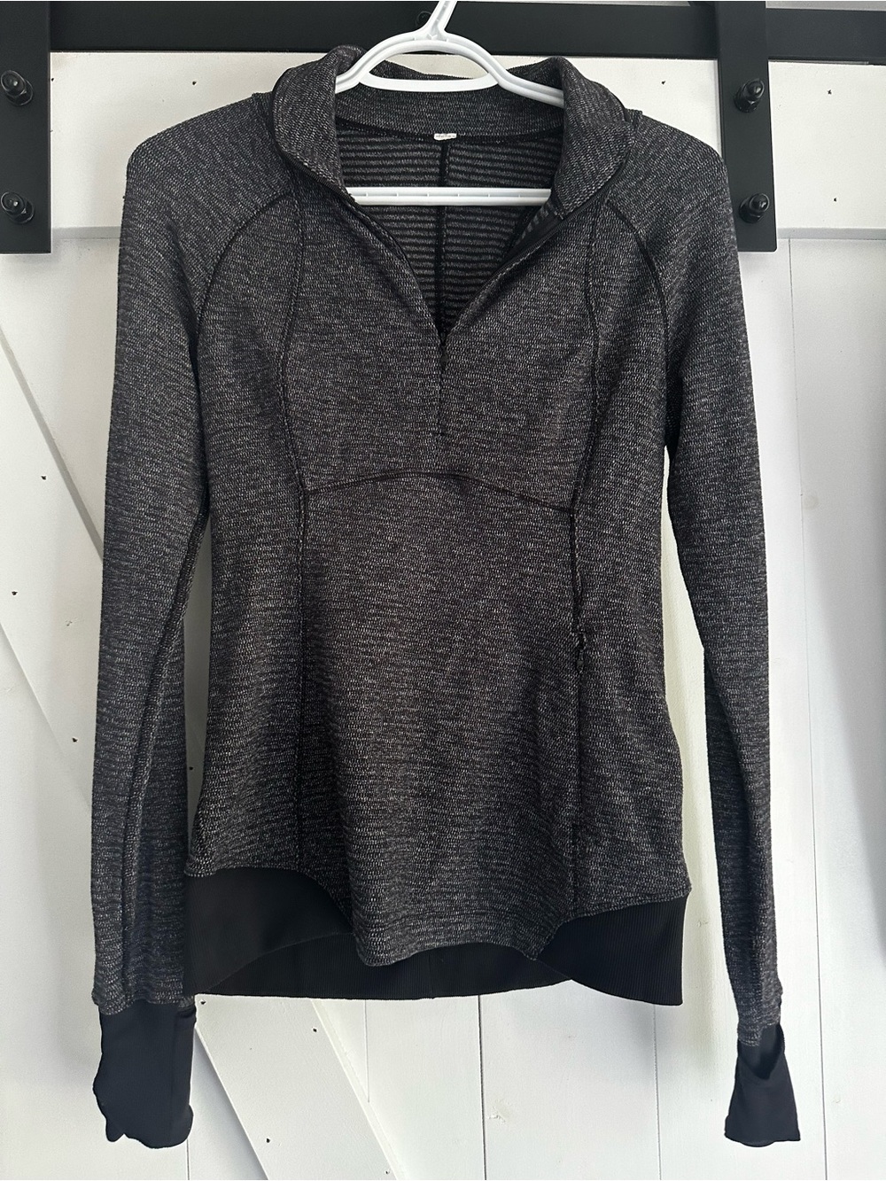 Lulu Lemon Charcoal Long-Sleeve Pullover Top
